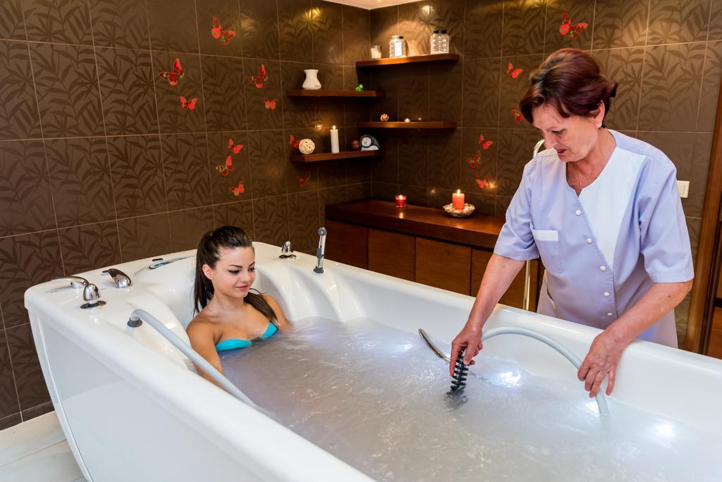 Spa Hotel Medicus Varshets  Ngoại thất bức ảnh